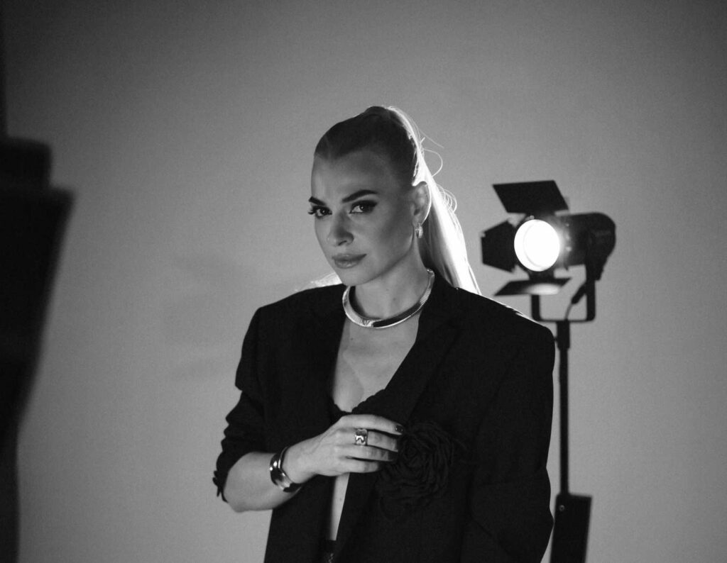 Liubov Bulychova представляє альбом “МУШУ”: п’ять треків і п’ять емоційних станів Liubov Bulychova представляє альбом “МУШУ”: п’ять треків і п’ять емоційних станів