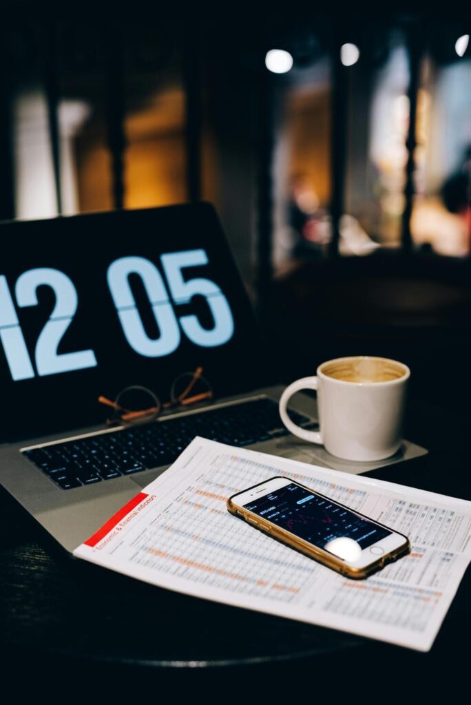 Обзор криптовалюты Cat in a dogs world (MEW)