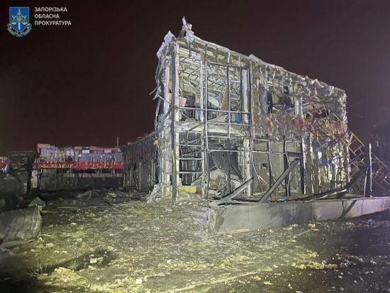 Горіли автівки з людьми: у Запорожжі зросла кількість жертв російського удару (фото)