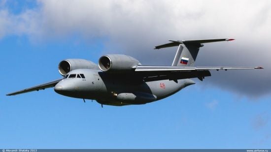 На аеродромі під Москвою вибухнув літак Ан-72: відео від ГУР