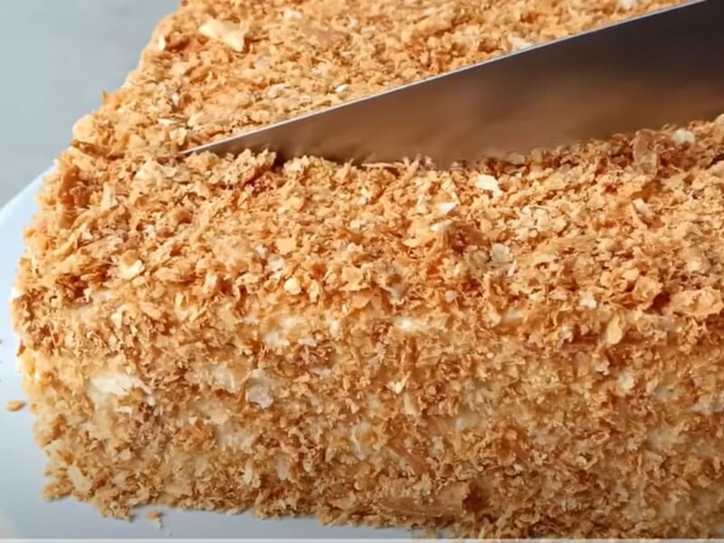 Зробіть коржі на крижаній воді – і "Наполеон" буде дуже смачним. Ідеальний рецепт торта з ресторану