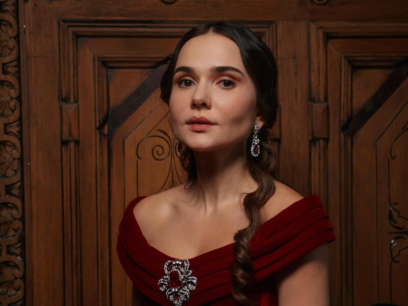 "Я попереджала її". Продюсерка серіалу "Кава з кардамоном" відповіла на погрози письменниці Гурницької