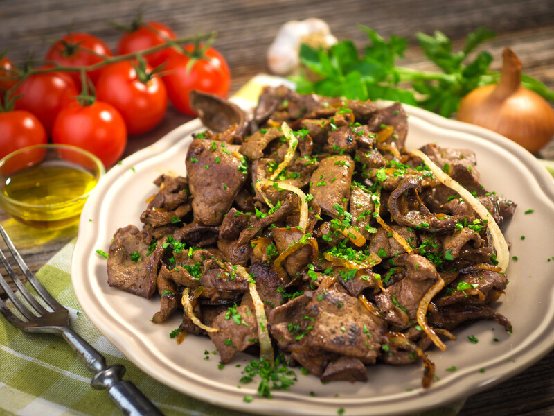 Із цим куряча печінка вийде набагато смачніша. Приготуйте ніжну і ароматну страву за простим рецептом