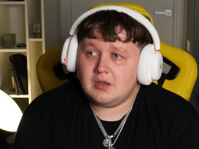 Лебіга заявив, що розійшовся з дівчиною після двох років стосунків, і показав їхнє спільне фото