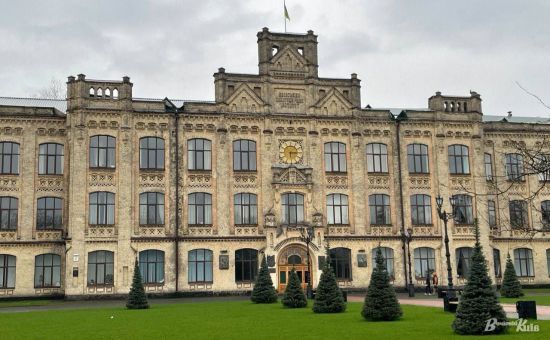 Стало відомо, які в університети в Україні не будуть закривати