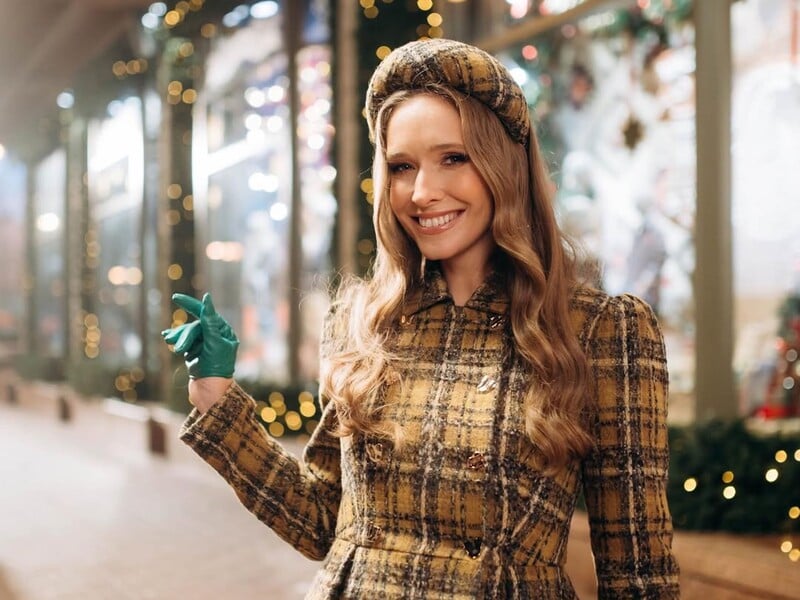 "Щаслива мама й бабуся". 41-річна Осадча показала 22-річного сина, який повернувся додому зі США