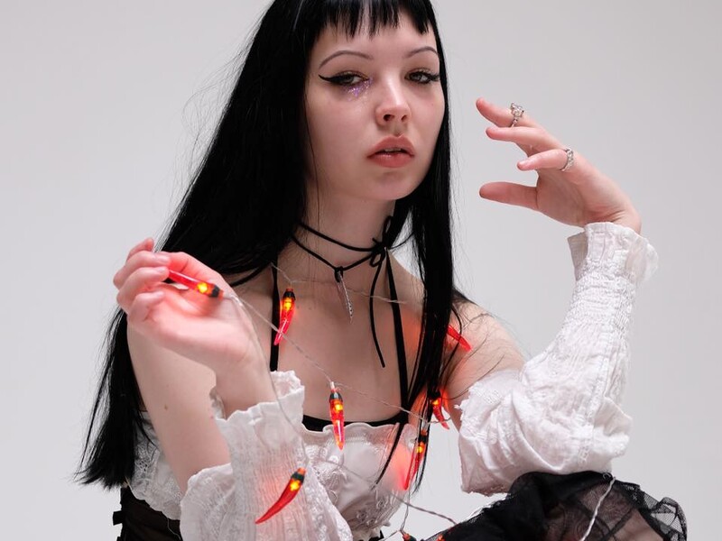 Співачка Кажанна розповіла, що за відмову говорити російською в Одесі їй погрожували звільненням Співачка Кажанна розповіла, що за відмову говорити російською в Одесі їй погрожували звільненням