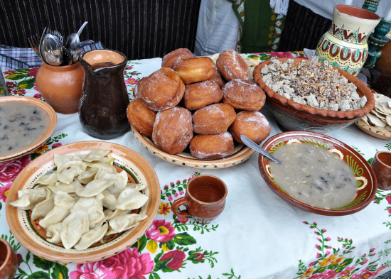 Святий вечір 2024: які традиції, що має бути на столі та що категорично заборонено