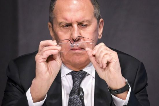 Лавров в інтерв'ю Карлсону зробив низку заяв про війну і мир в Україні: деталі