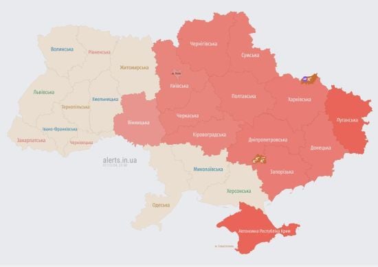 У Києві та низці областей оголошена повітряна тривога: дошкуляють ворожі ударні дрони