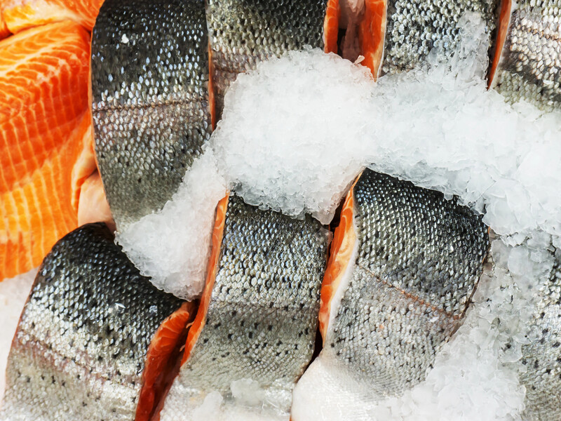 Ніколи це не викидайте – лайфхак, як приготувати смачні чипси зі шкіри лосося Ніколи це не викидайте – лайфхак, як приготувати смачні чипси зі шкіри лосося