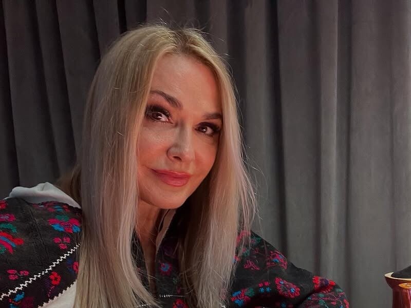 Ольга Сумська показала дитяче фото з матір'ю