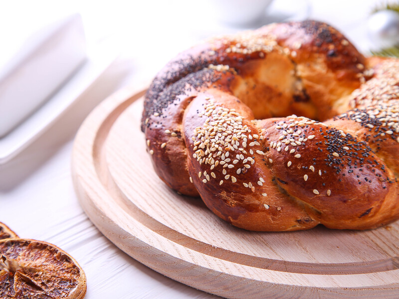 "Ламайте його руками, щоб відчути хлібну магію". Різдвяний калач. Рецепт