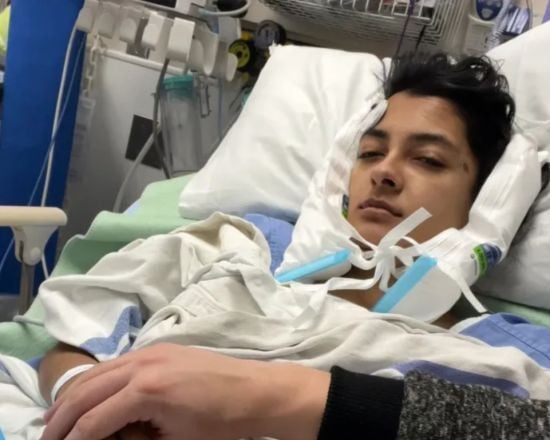 Жінка зламала щелепу, надкусивши цукерку з відповідною назвою – фото