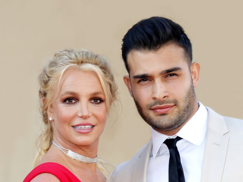 "Залишила Сема ні з чим". Спірс у свій день народження офіційно розлучилася з третім чоловіком