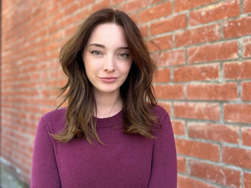 Акторка Дюмон із фільму "Оппенгеймер" здійснила камінг-аут