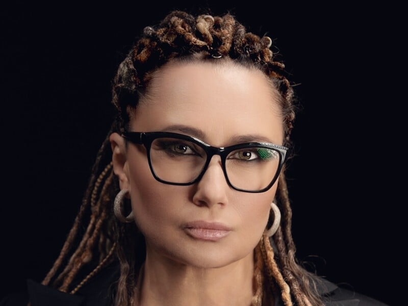 Мозгова показала, який вигляд має з дредами у профіль