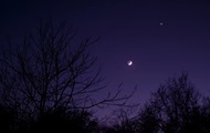 Зближення Місяця і Венери: коли спостерігати космічне явище Зближення Місяця і Венери: коли спостерігати космічне явище