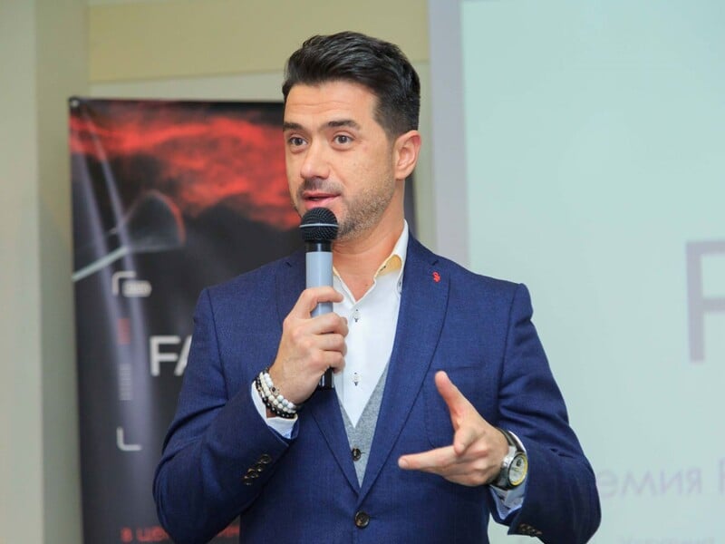 47-річний Налчаджиоглу напередодні Нового року опинився під крапельницею і розповів про проблеми зі здоров'ям