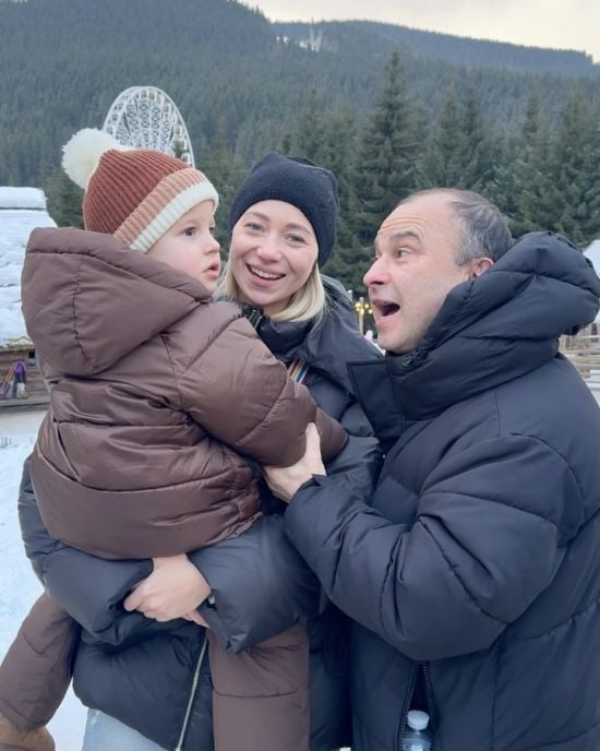 58-річний Віктор Павлік показався на лижах з 3-річним сином, якого уперше вчив кататися