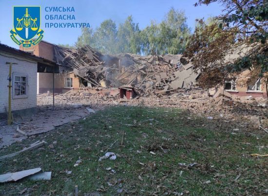 Ромни зазнали ракетного удару з боку ворога: пошкоджені будинки