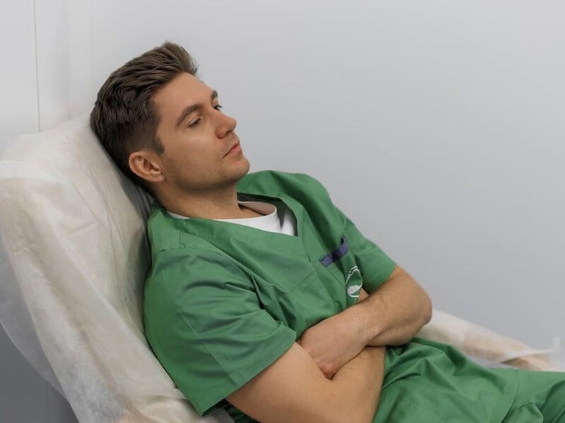 Остапчук за два тижні після народження сина зізнався, що схуд і не висипається