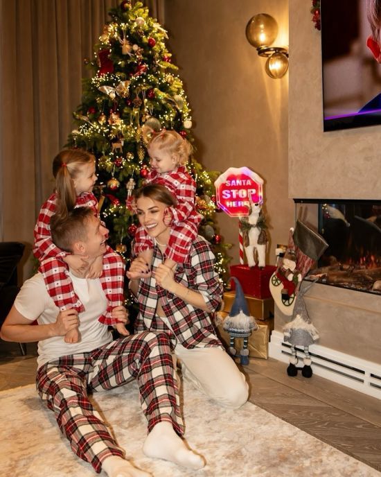 Володимир Кличко, Харлан, Зінченко та інші українські спортсмени привітали фанатів з Різдвом (фото)