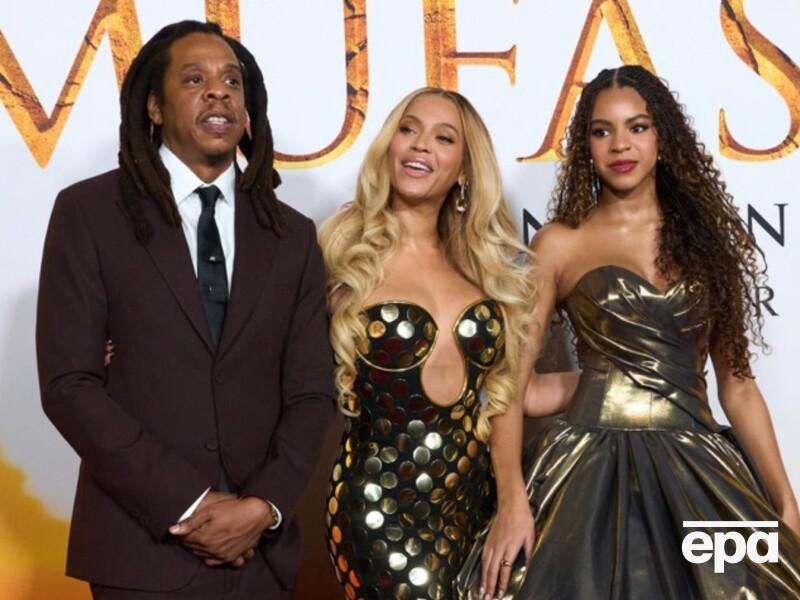 Jay-Z вийшов на люди з дружиною і 12-річною дочкою на тлі обвинувачень у зґвалтуванні 13-річної дівчинки. Фото