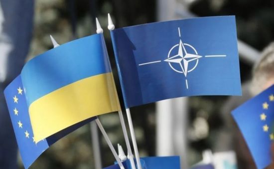 "Ситуація в Україні є нестійкою і переговори мають початися найближчим часом" — Bloomberg "Ситуація в Україні є нестійкою і переговори мають початися найближчим часом" — Bloomberg