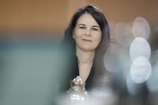 Підтримують російську агресію: Бербок розкритикувала Китай напередодні візиту до Пекіну