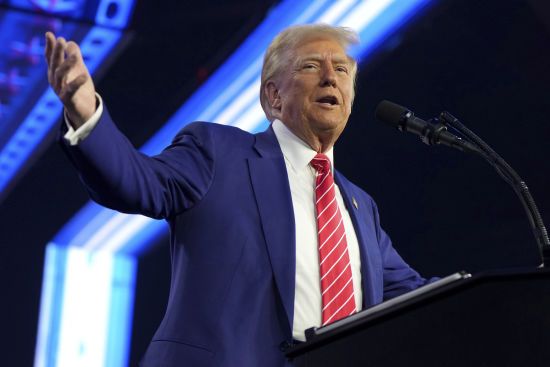 Що Трамп повинен зробити у “перший день”: топ-5 передвиборчих обіцянок