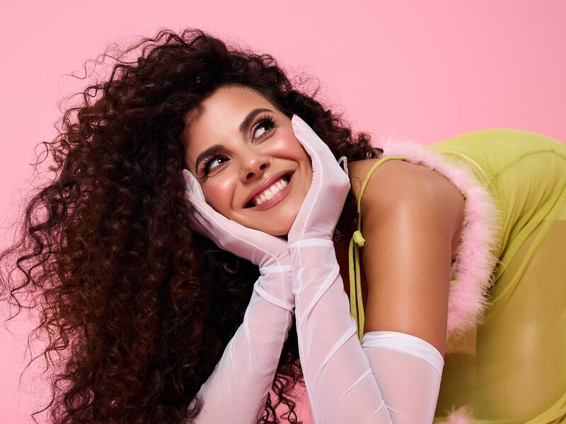 "Час для поцілунків". Каменських показала фото із салону автомобіля