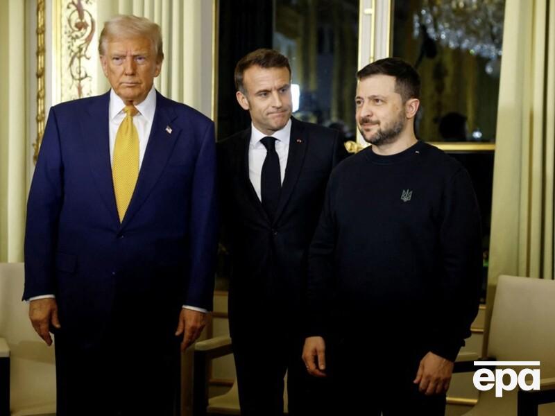 "Це символічно". Трамп на зустрічі із Зеленським з'явився в синьому костюмі та жовтій краватці. Фото "Це символічно". Трамп на зустрічі із Зеленським з'явився в синьому костюмі та жовтій краватці. Фото