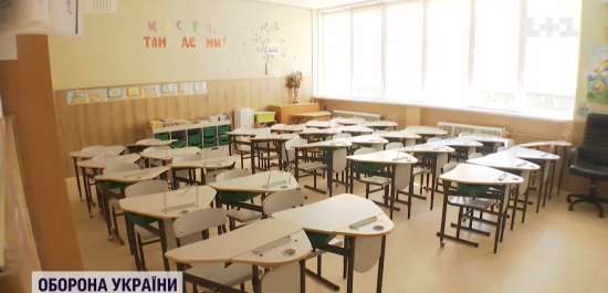 "Треба на фронт вас, може зд**нете швидше": у Львові вчитель фізики вилаяв учнів (відео)