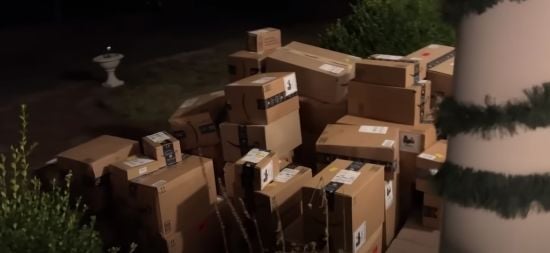 Стало відомо, як працюватимуть відділення "Укрпошти" та "Нової пошти" на свята