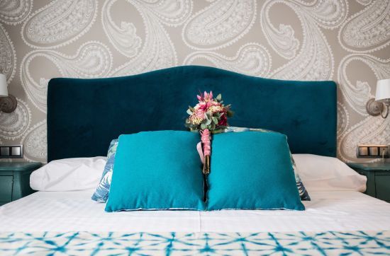 Постіль буде рівною та гладенькою без праски: корисний лайфгак від досвідчених господинь