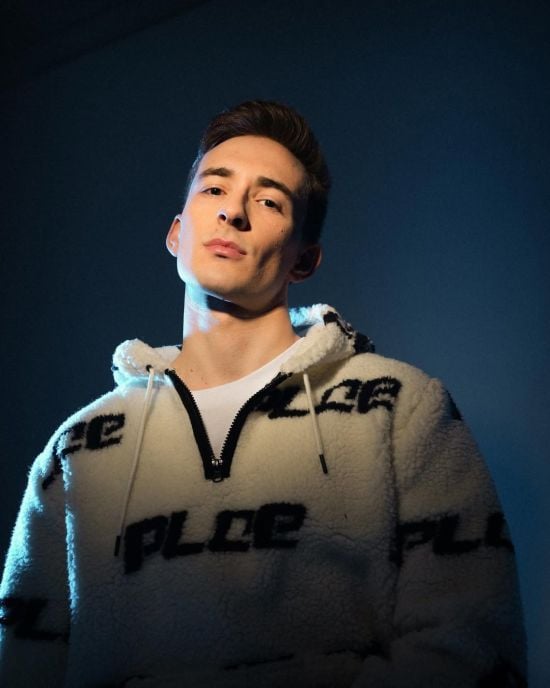 Відомий український співак розірвав договір про участь у Нацвідборі на "Євробачення-2025"