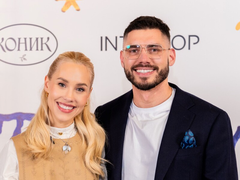 Даша Квіткова на благодійному заході возз'єдналася з колишнім чоловіком Микитою Добриніним