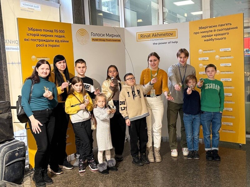 Українські діти взяли участь у проєкті Origami for Life за підтримки Фонду Ріната Ахметова Українські діти взяли участь у проєкті Origami for Life за підтримки Фонду Ріната Ахметова