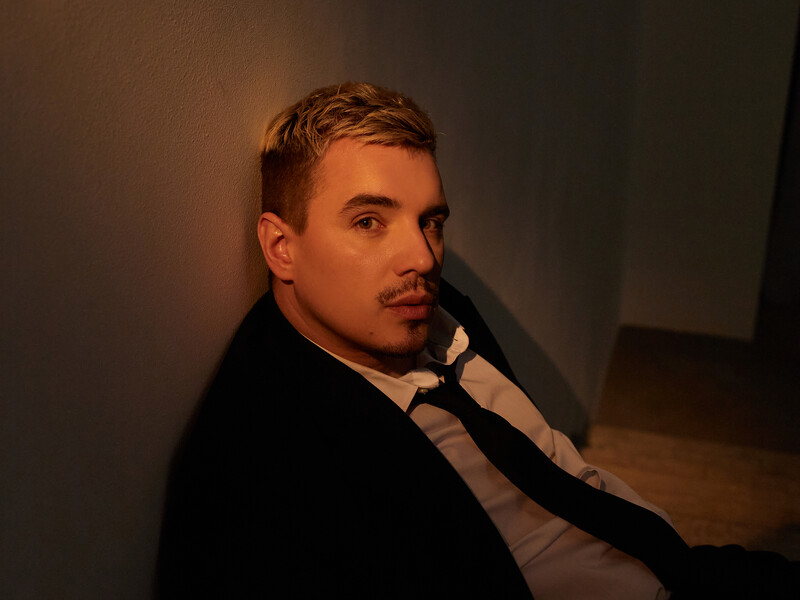 "Працював у період розриву стосунків". Oleynik випустив пісню. Відео