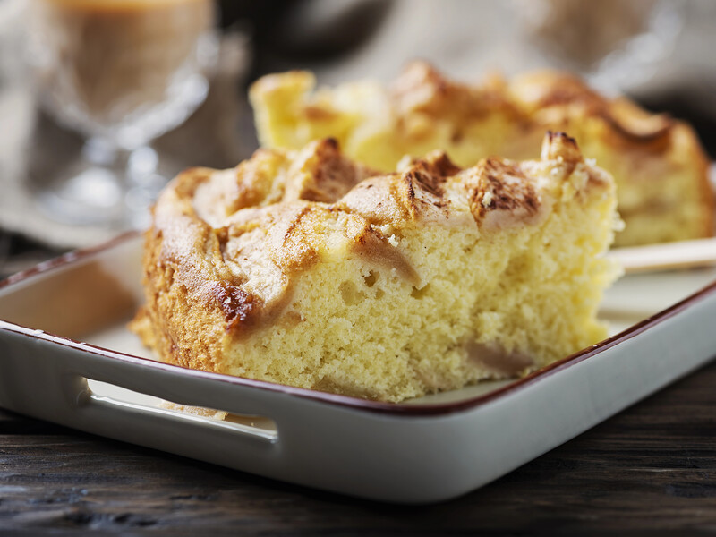 "Дуже простий заливний яблучний пиріг, а яка смакота виходить". Швидкий рецепт