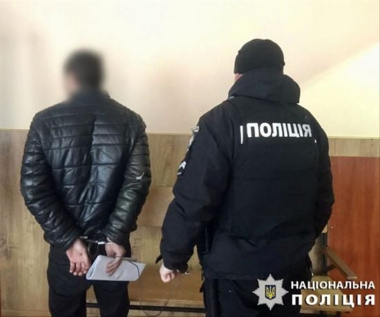 На Київщині затримали рецидивіста, який катував 4-річну дівчинку