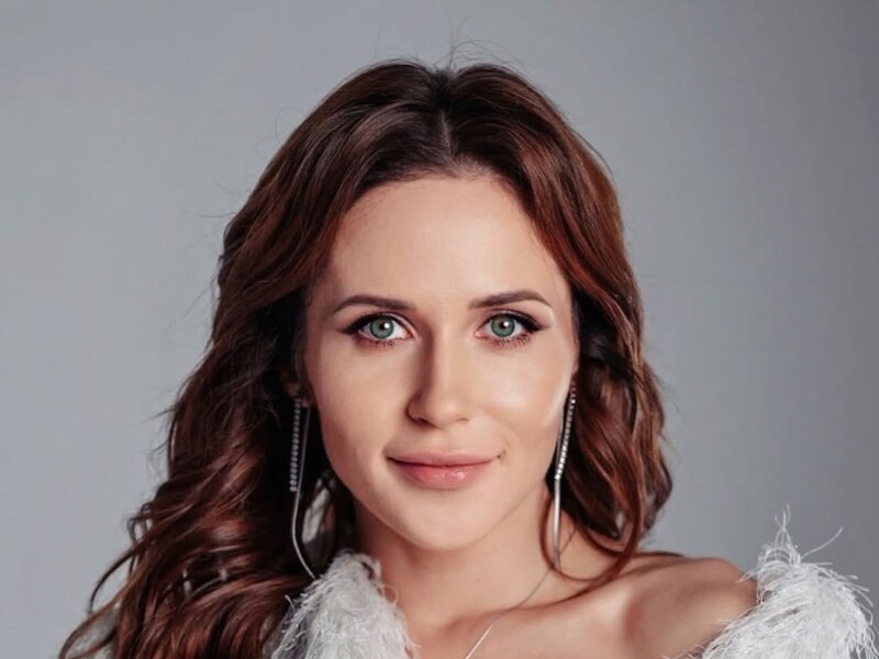 "Навчилася щасливо жити без нього". Денисенко розповіла про стосунки з чоловіком-військовим