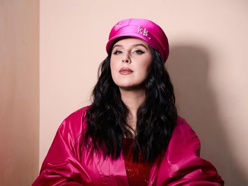 "Я себе сварю і жалію". Джамала розповіла, скільки кілограмів набрала під час третьої вагітності