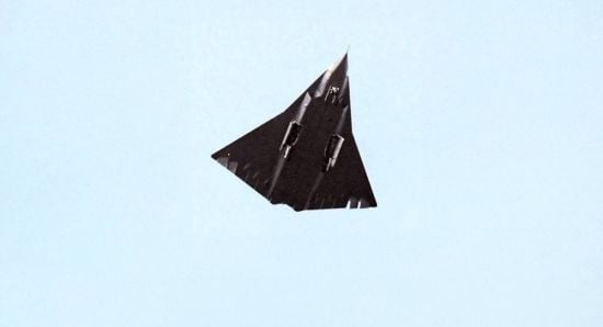 У Китаї протестували таємничий літальний апарат: що відомо (відео)