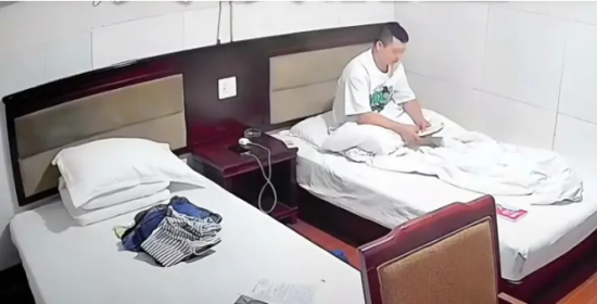 Ізоляція за гроші: як китаєць тричі втратив тисячі доларів у "Грі в кальмара" по-китайські