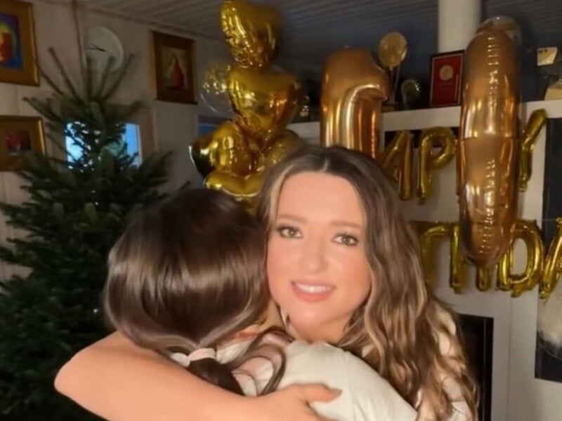 Могилевська показала, як відсвяткувала день народження старшої доньки – 13-річної Мішель. Відео Могилевська показала, як відсвяткувала день народження старшої доньки – 13-річної Мішель. Відео