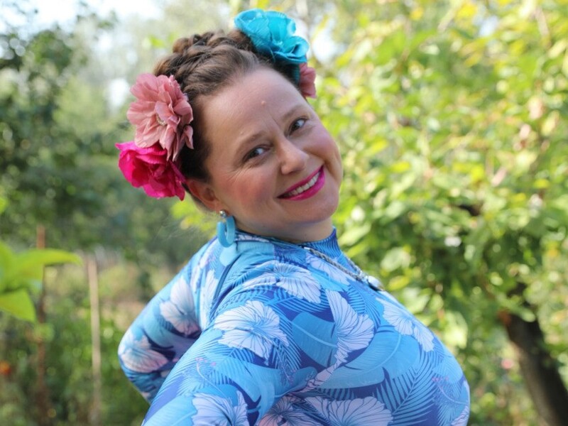 "Така красіва, колоритна женщина. Без верхнього зуба". Біблів розповіла, як її мало не впізнали в Києві