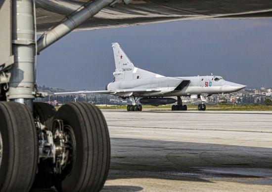 Росія зберігає обидві великі військові бази у Сирії — Reuters