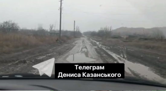 Реалії життя у Донецькій області за РФ: без доріг, зв'язку та води
